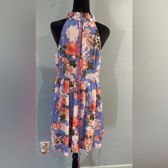 VINCE CAMUTO
Flare Dress Blue Size 8 - Picture 8 of 10